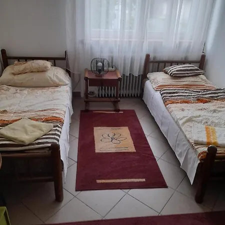 Apartment Thelena Tolna